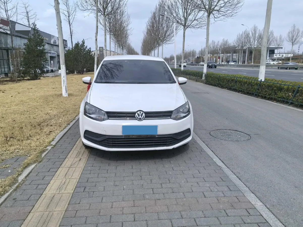 2016 Volkswagen Polo 1.4L 90HP L4 5MT,autocango,china used car exporter,china ev exporter,chinese used car exporter,chinese used ev exporter