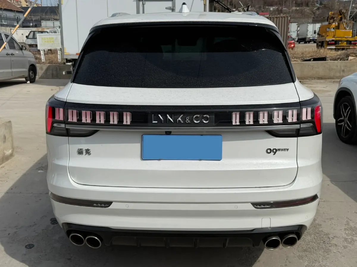 2021 Kia Carnival 2.0T 233HP L4 8AT,autocango,china used car exporter,china ev exporter,chinese used car exporter,chinese used ev exporter