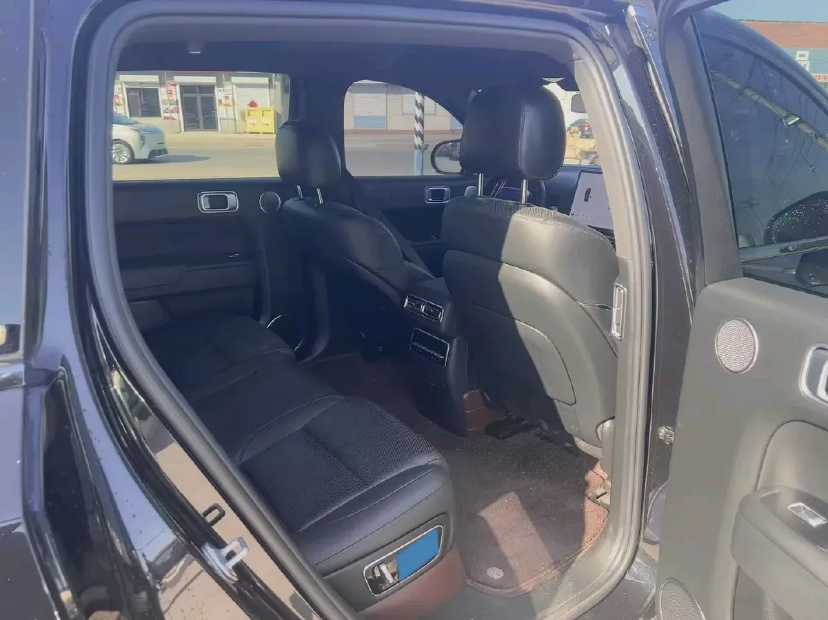 2023 Li L7 Range Extended 154HP REEV 40.9KWH,autocango,china used car exporter,china ev exporter,chinese used car exporter,chinese used ev exporter