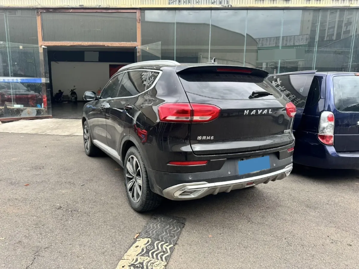2021 Haval H6 1.5T 169HP L4 7DCT,autocango,china used car exporter,china ev exporter,chinese used car exporter,chinese used ev exporter