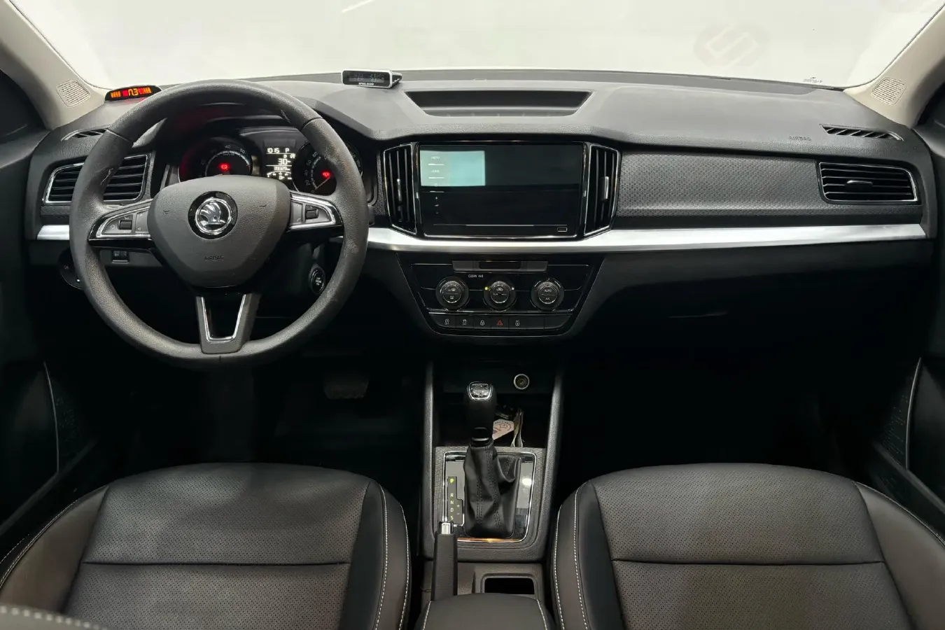 2022 Skoda Kamiq 1.5L 112HP L4 6AT,autocango,china used car exporter,china ev exporter,chinese used car exporter,chinese used ev exporter