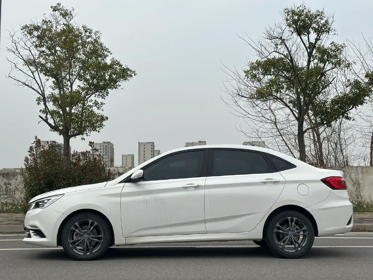 2019 ChangAn Eado DT 1.6L 125HP L4 5MT,autocango,china used car exporter,china ev exporter,chinese used car exporter,chinese used ev exporter