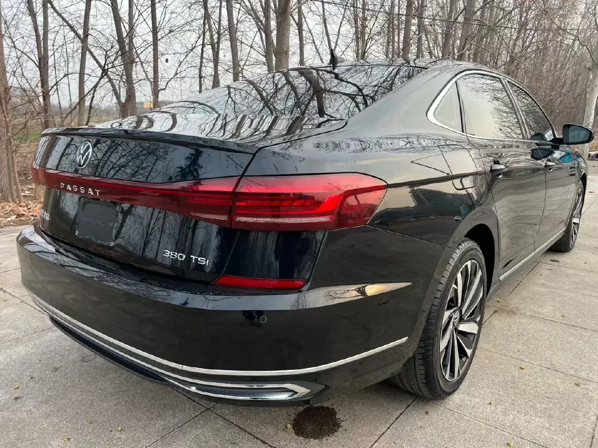 2024 Volkswagen Passat 2.0T 220HP L4 7DCT,autocango,china used car exporter,china ev exporter,chinese used car exporter,chinese used ev exporter
