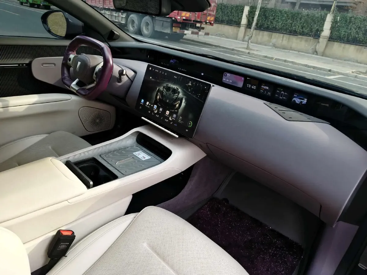 2024 Avatr 12 BEV 94.5KWH,autocango,china used car exporter,china ev exporter,chinese used car exporter,chinese used ev exporter