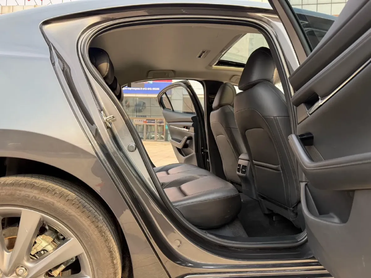 2022 Mazda 3 Axela 2.0L 158HP L4 6AT,autocango,china used car exporter,china ev exporter,chinese used car exporter,chinese used ev exporter