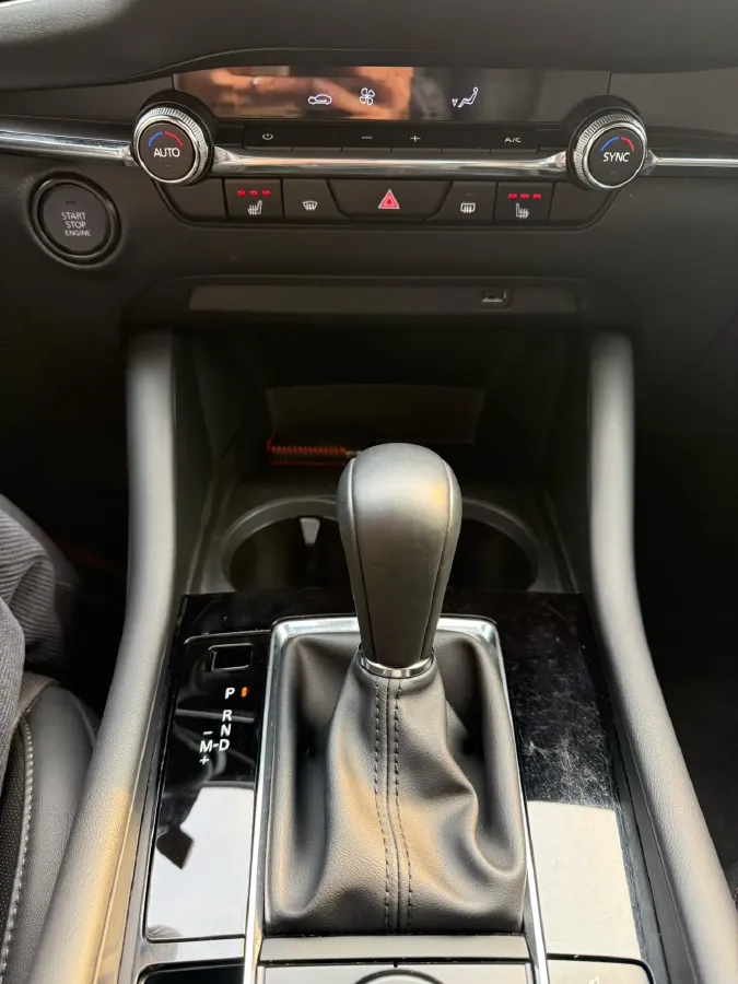 2022 Mazda 3 Axela 2.0L 158HP L4 6AT,autocango,china used car exporter,china ev exporter,chinese used car exporter,chinese used ev exporter