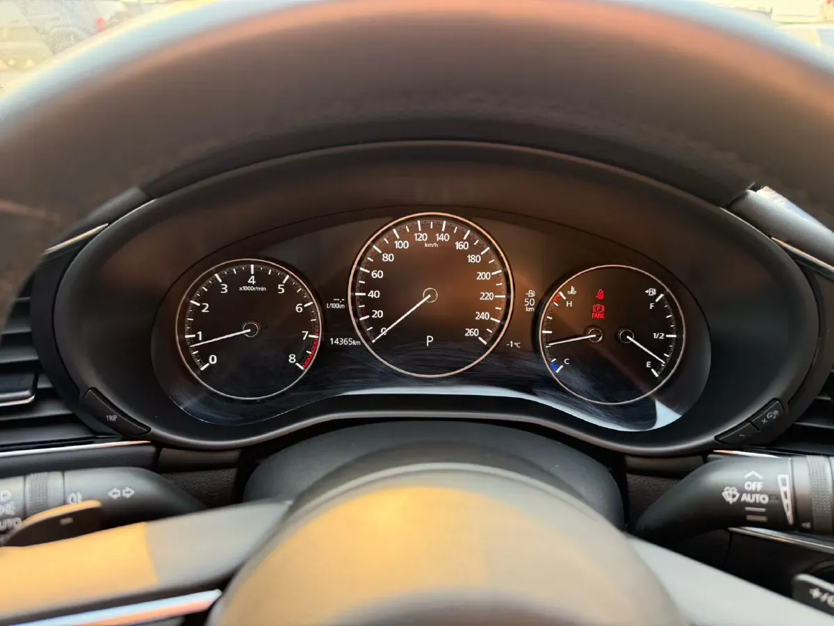 2022 Mazda 3 Axela 2.0L 158HP L4 6AT,autocango,china used car exporter,china ev exporter,chinese used car exporter,chinese used ev exporter