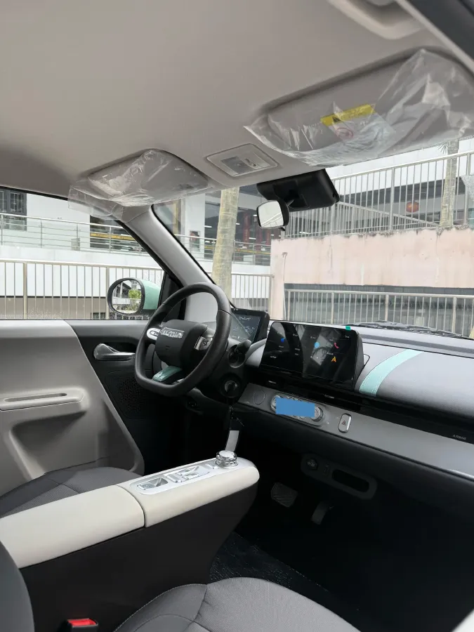 2025 LingBox BOX BEV 19.2KWH,autocango,china used car exporter,china ev exporter,chinese used car exporter,chinese used ev exporter