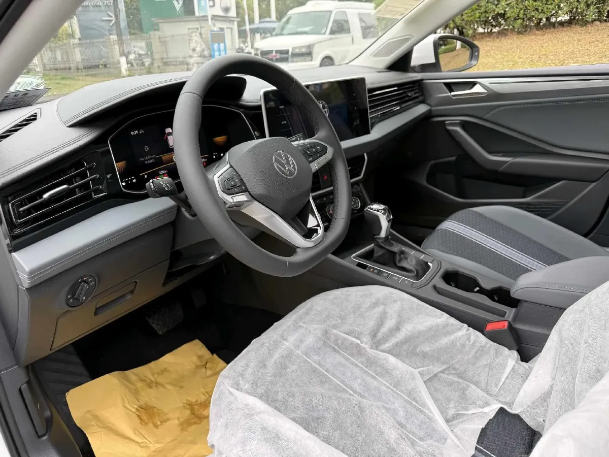 2024 Volkswagen Sagitar 1.2T 116HP L4 7DCT,autocango,china used car exporter,china ev exporter,chinese used car exporter,chinese used ev exporter