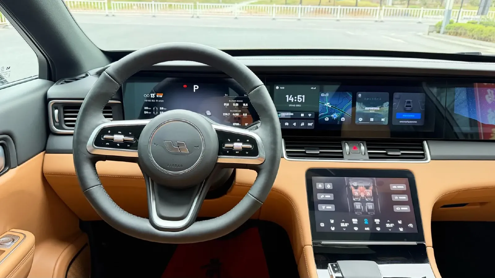 2021 Li ONE Range Extended 131HP REEV 40.5KWH,autocango,china used car exporter,china ev exporter,chinese used car exporter,chinese used ev exporter