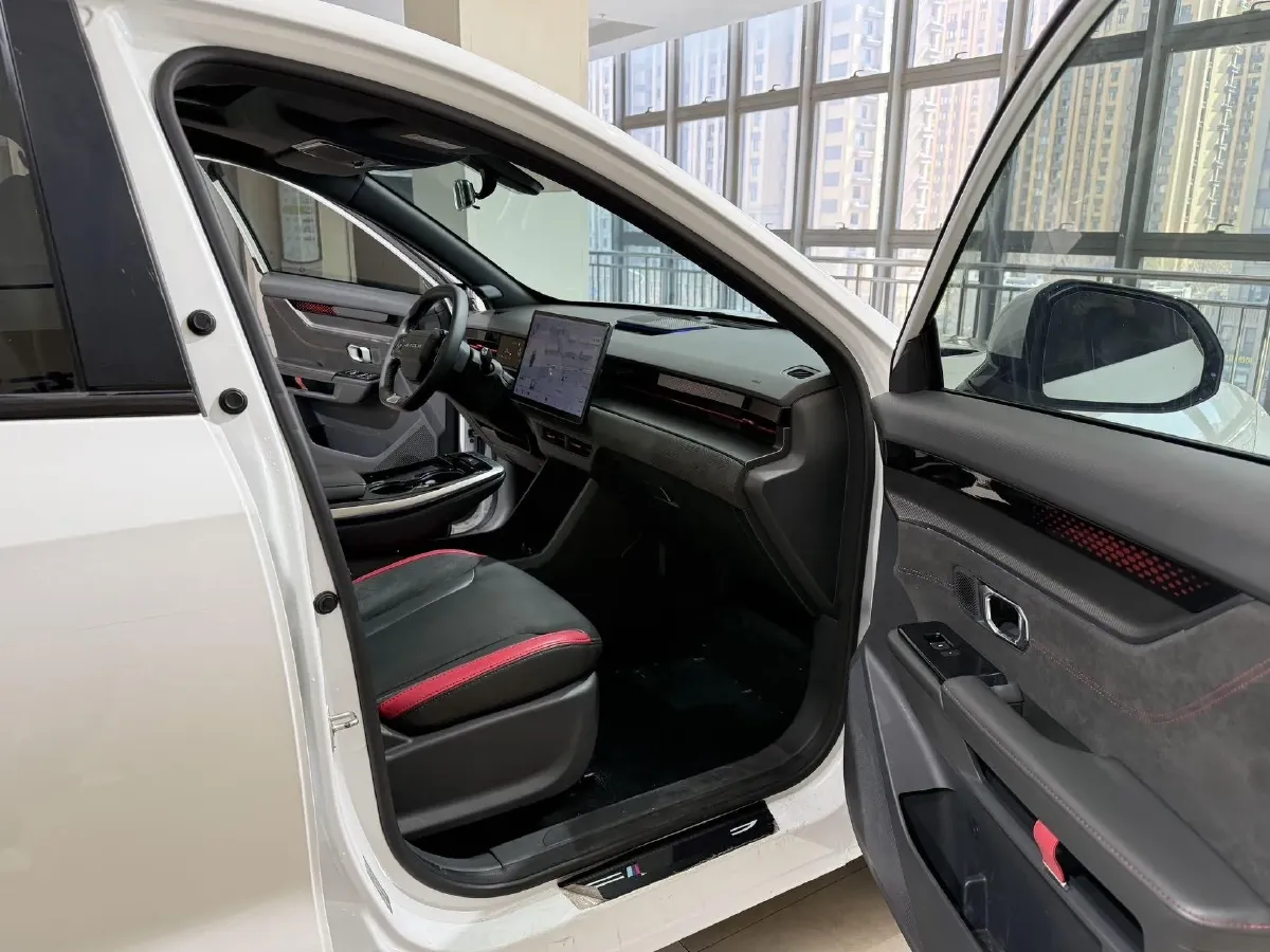 2022 Jetour DASHING 1.6T 197HP L4 7DCT,autocango,china used car exporter,china ev exporter,chinese used car exporter,chinese used ev exporter