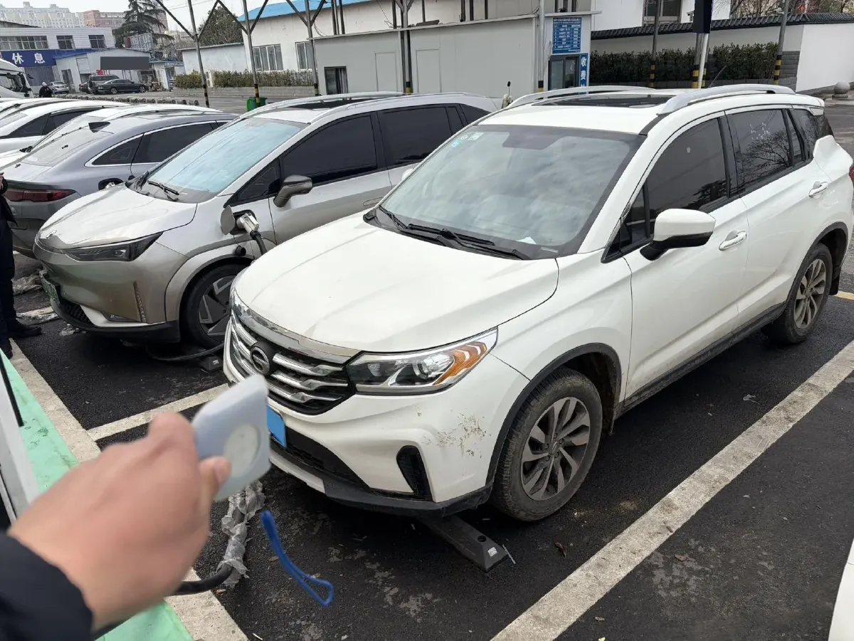 2019 GAC Trumpchi GS4 1.5T 169HP L4 6MT,autocango,china used car exporter,china ev exporter,chinese used car exporter,chinese used ev exporter