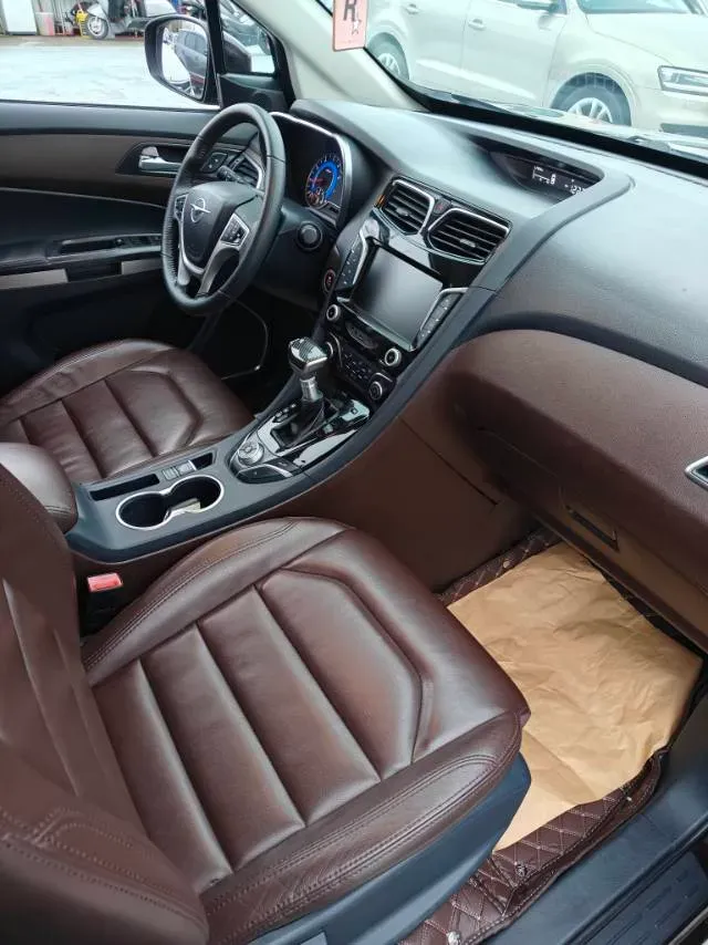 2017 HaiMa Family MPV 1.5T 156HP L4 6AT,autocango,china used car exporter,china ev exporter,chinese used car exporter,chinese used ev exporter