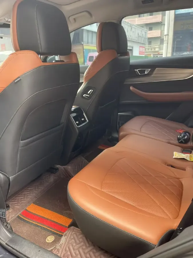 2022 Chery Tiggo 8 Plus 1.6T 197HP L4 7DCT,autocango,china used car exporter,china ev exporter,chinese used car exporter,chinese used ev exporter