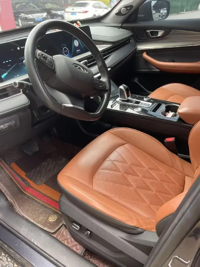 2022 Chery Tiggo 8 Plus 1.6T 197HP L4 7DCT,autocango,china used car exporter,china ev exporter,chinese used car exporter,chinese used ev exporter