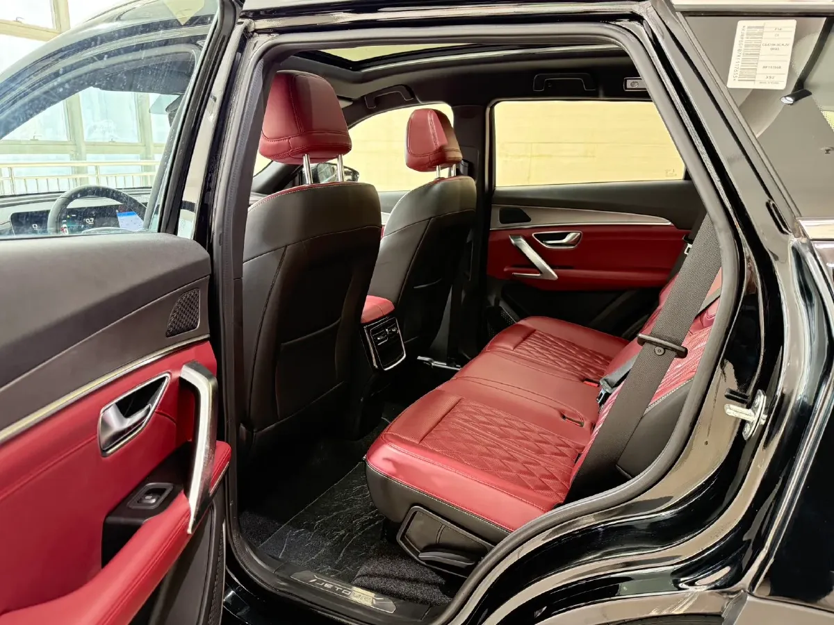 2024 Jetour X70 Plus 1.5T 156HP L4 6DCT,autocango,china used car exporter,china ev exporter,chinese used car exporter,chinese used ev exporter