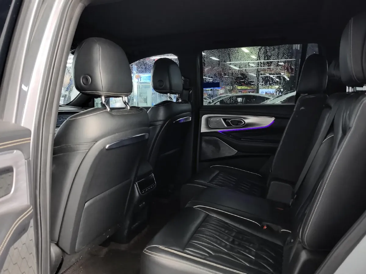 2022 GAC Trumpchi GS8 2.0T 252HP L4 8AT,autocango,china used car exporter,china ev exporter,chinese used car exporter,chinese used ev exporter