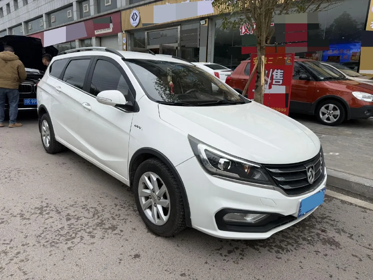 2017 BaoJun 310W 1.5L 112HP L4 6MT,autocango,china used car exporter,china ev exporter,chinese used car exporter,chinese used ev exporter
