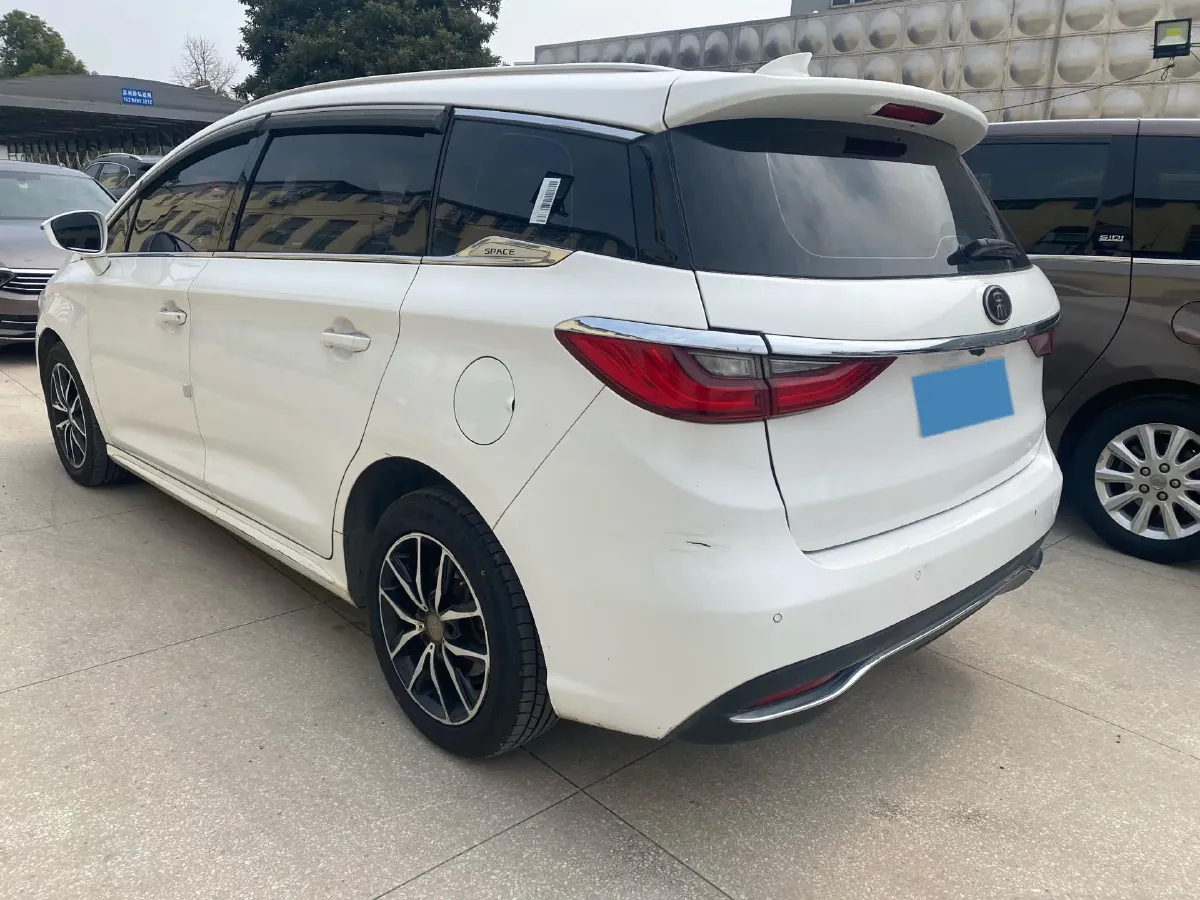 2017 BYD Song MAX 1.5T 154HP L4 6DCT,autocango,china used car exporter,china ev exporter,chinese used car exporter,chinese used ev exporter