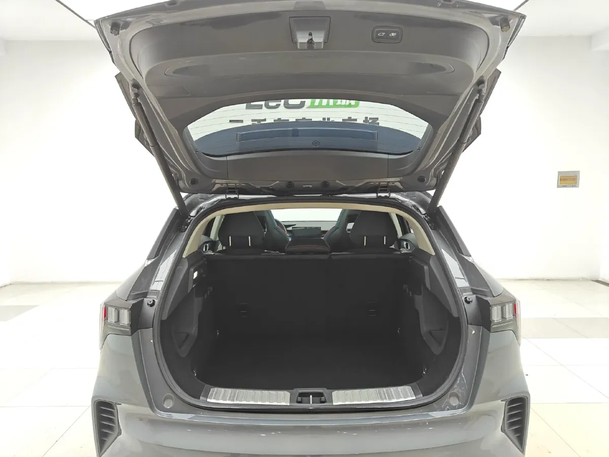 2020 LYNK&CO 06 1.5T 177HP L3 7DCT,autocango,china used car exporter,china ev exporter,chinese used car exporter,chinese used ev exporter