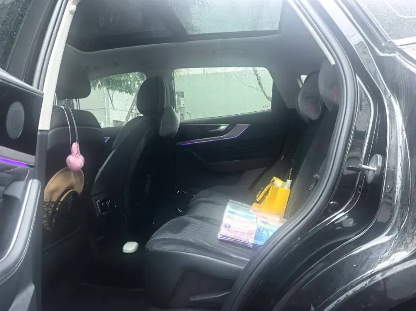 2022 HongQi HS5 2.0T 224HP L4 6AT,autocango,china used car exporter,china ev exporter,chinese used car exporter,chinese used ev exporter