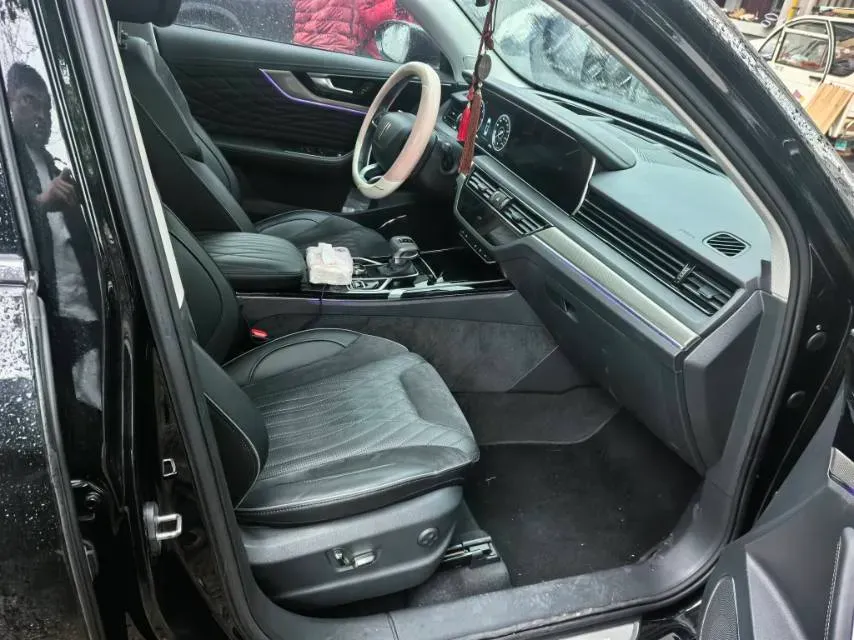 2022 HongQi HS5 2.0T 224HP L4 6AT,autocango,china used car exporter,china ev exporter,chinese used car exporter,chinese used ev exporter