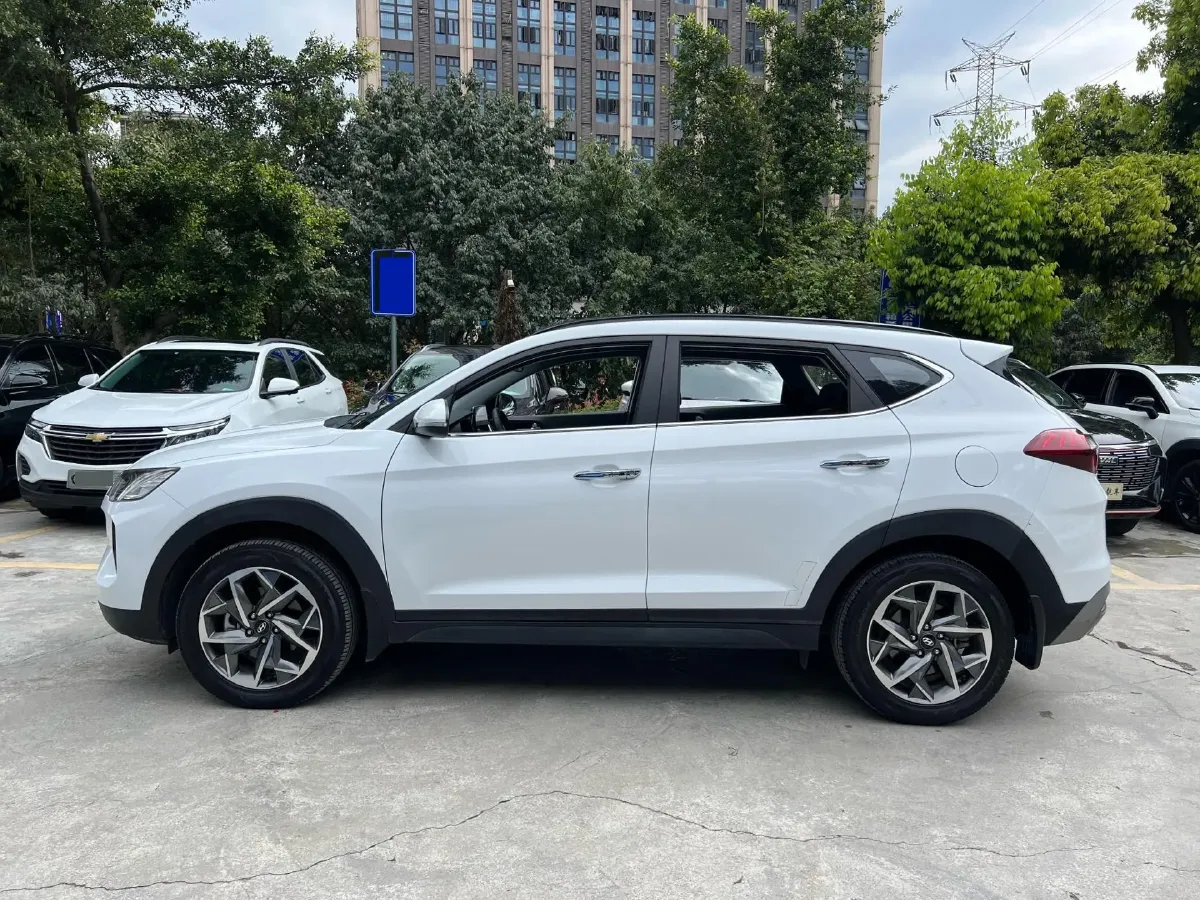 2019 Hyundai Tucson 1.6T 177HP L4 7DCT,autocango,china used car exporter,china ev exporter,chinese used car exporter,chinese used ev exporter