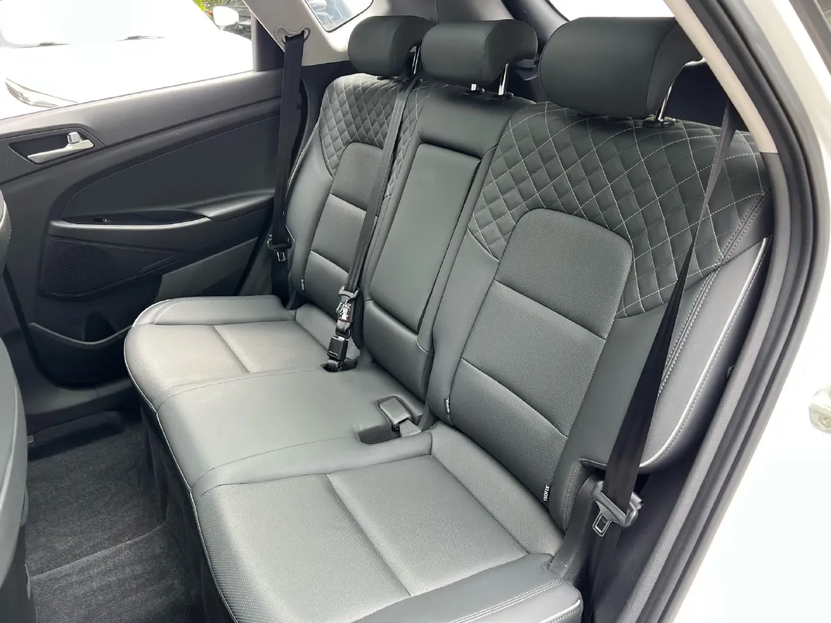 2019 Hyundai Tucson 1.6T 177HP L4 7DCT,autocango,china used car exporter,china ev exporter,chinese used car exporter,chinese used ev exporter