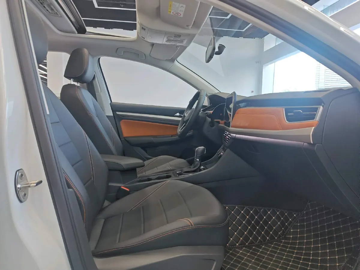 2024 Volkswagen Bora 1.4T 150HP L4 7DCT,autocango,china used car exporter,china ev exporter,chinese used car exporter,chinese used ev exporter