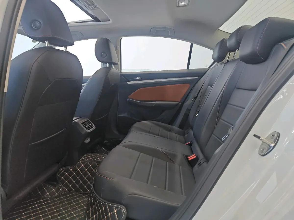 2024 Volkswagen Bora 1.4T 150HP L4 7DCT,autocango,china used car exporter,china ev exporter,chinese used car exporter,chinese used ev exporter