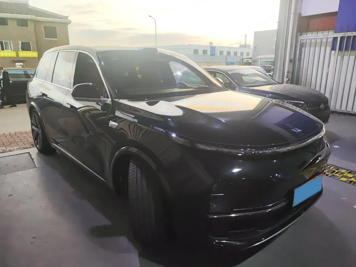 2022 Li L9 Range Extended 154HP REEV 42.6KWH,autocango,china used car exporter,china ev exporter,chinese used car exporter,chinese used ev exporter