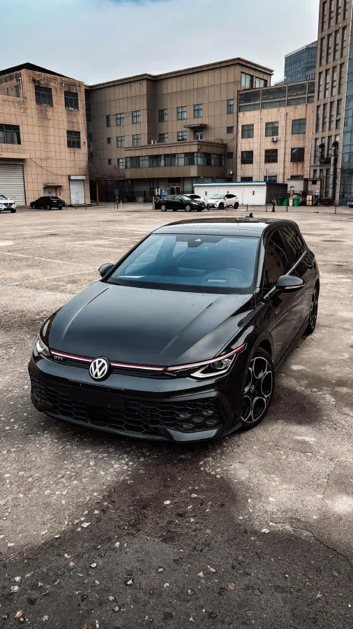 2025 Volkswagen GolfGTI 2.0T 220HP L4 7DCT,autocango,china used car exporter,china ev exporter,chinese used car exporter,chinese used ev exporter