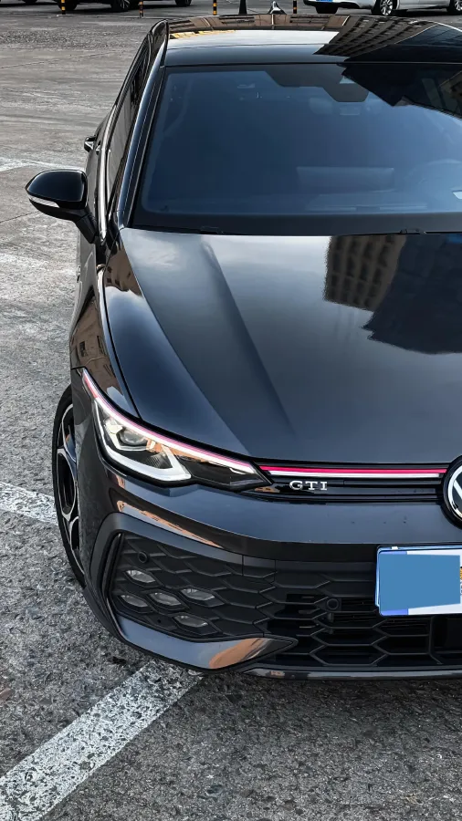 2025 Volkswagen GolfGTI 2.0T 220HP L4 7DCT,autocango,china used car exporter,china ev exporter,chinese used car exporter,chinese used ev exporter