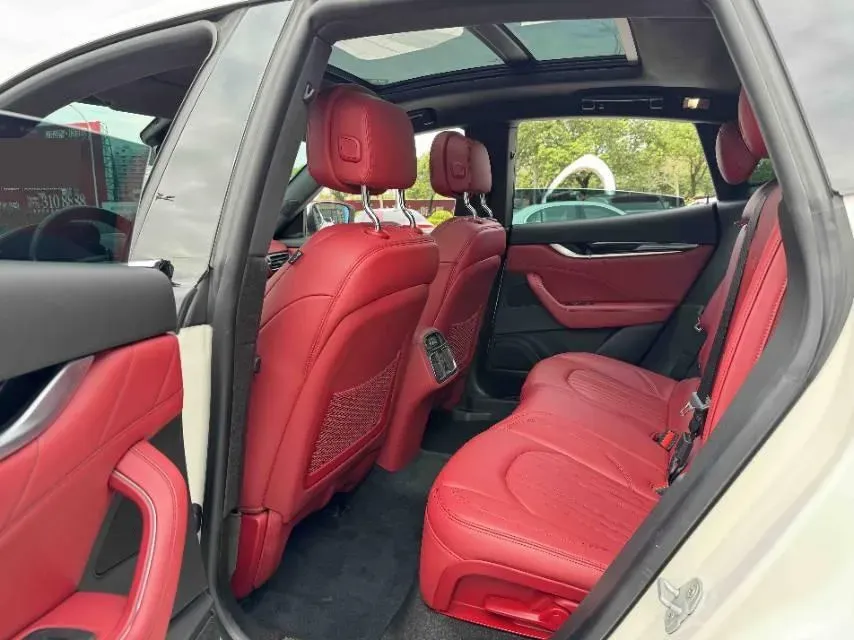 2019 Maserati Levante 3.0T 350HP V6 8AT,autocango,china used car exporter,china ev exporter,chinese used car exporter,chinese used ev exporter