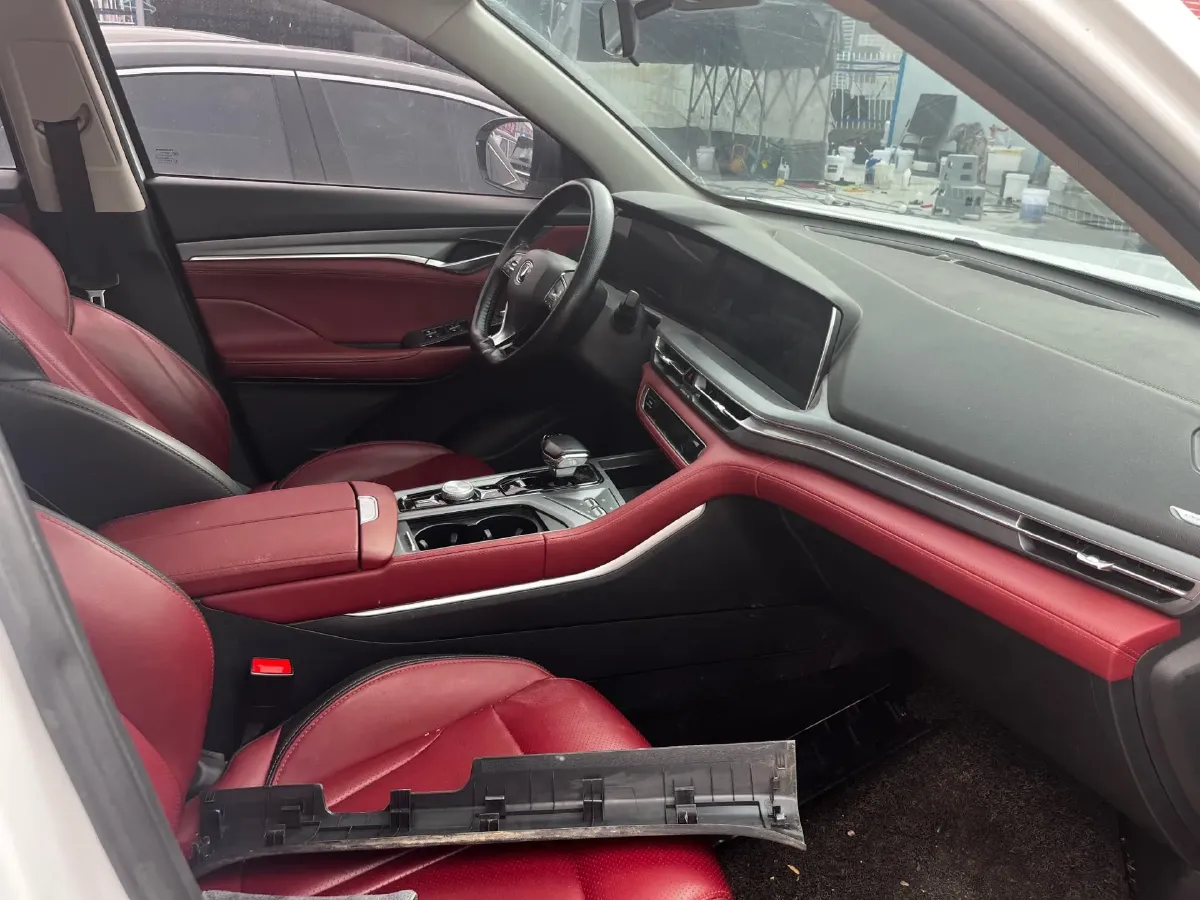 2022 ChangAn CS75 Plus 1.5T 178HP L4 6AT,autocango,china used car exporter,china ev exporter,chinese used car exporter,chinese used ev exporter