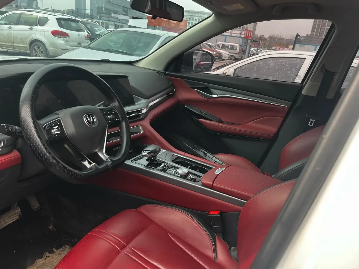 2022 ChangAn CS75 Plus 1.5T 178HP L4 6AT,autocango,china used car exporter,china ev exporter,chinese used car exporter,chinese used ev exporter