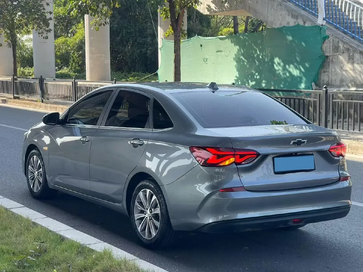 2021 Chevrolet Monza 1.5L 113HP L4 6AT,autocango,china used car exporter,china ev exporter,chinese used car exporter,chinese used ev exporter