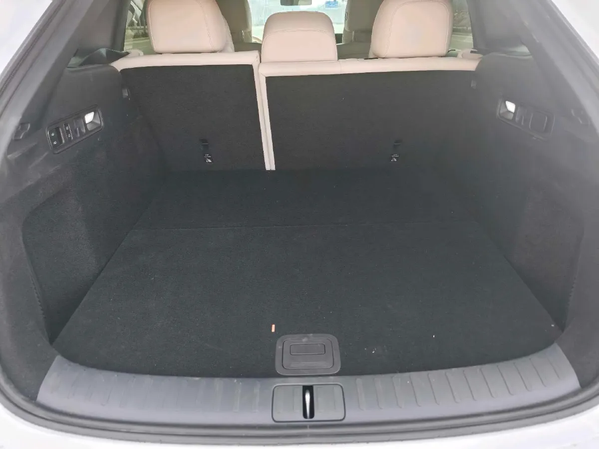 2025 Li i6 BEV,autocango,china used car exporter,china ev exporter,chinese used car exporter,chinese used ev exporter