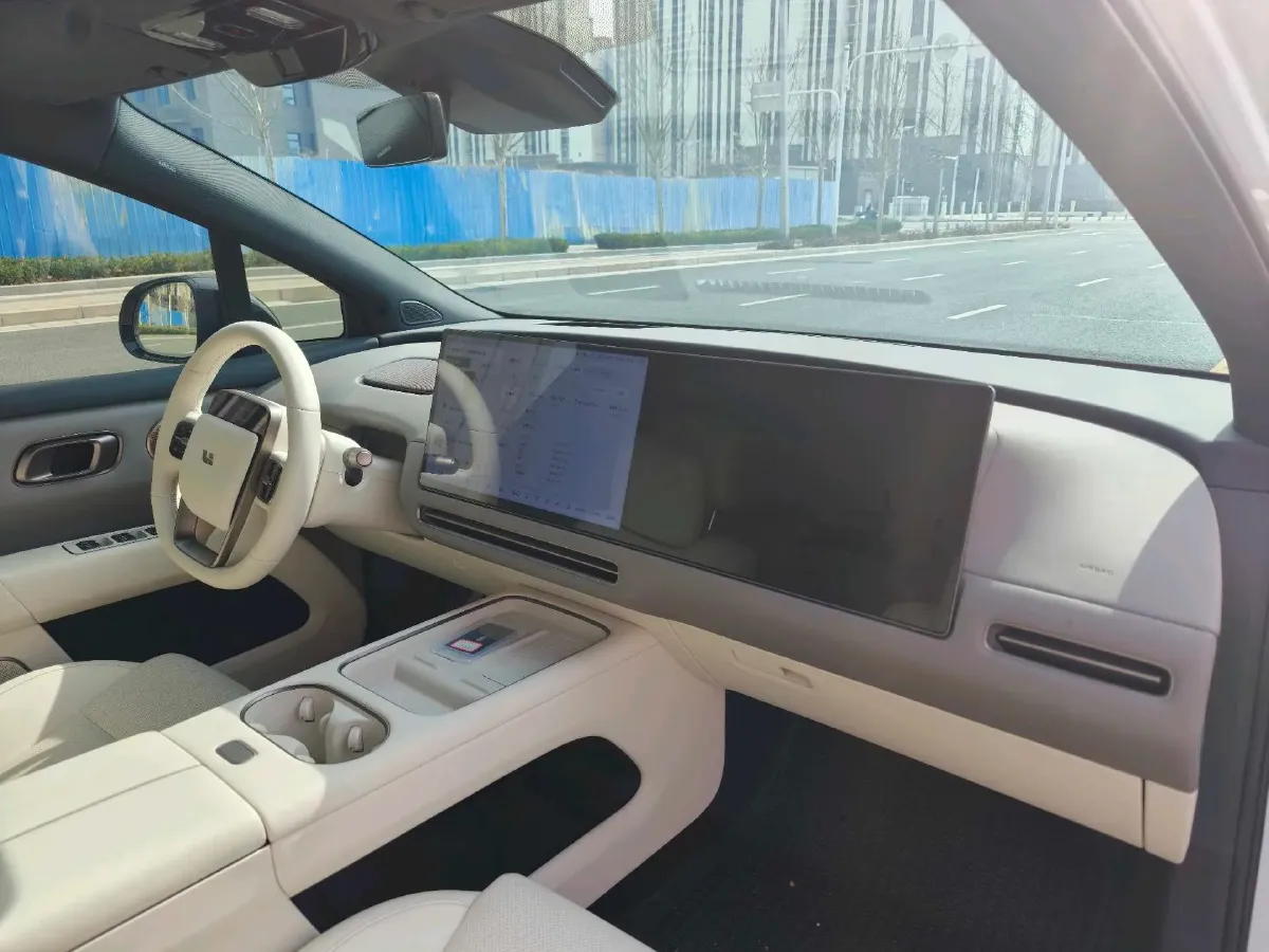 2025 Li i6 BEV,autocango,china used car exporter,china ev exporter,chinese used car exporter,chinese used ev exporter