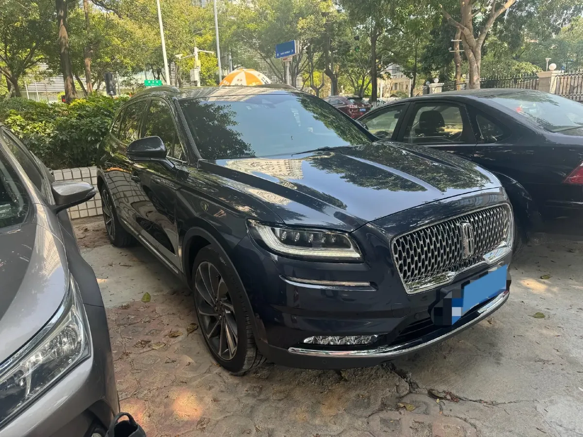 2022 Lincoln Nautilus 2.7T 322HP V6 8AT,autocango,china used car exporter,china ev exporter,chinese used car exporter,chinese used ev exporter