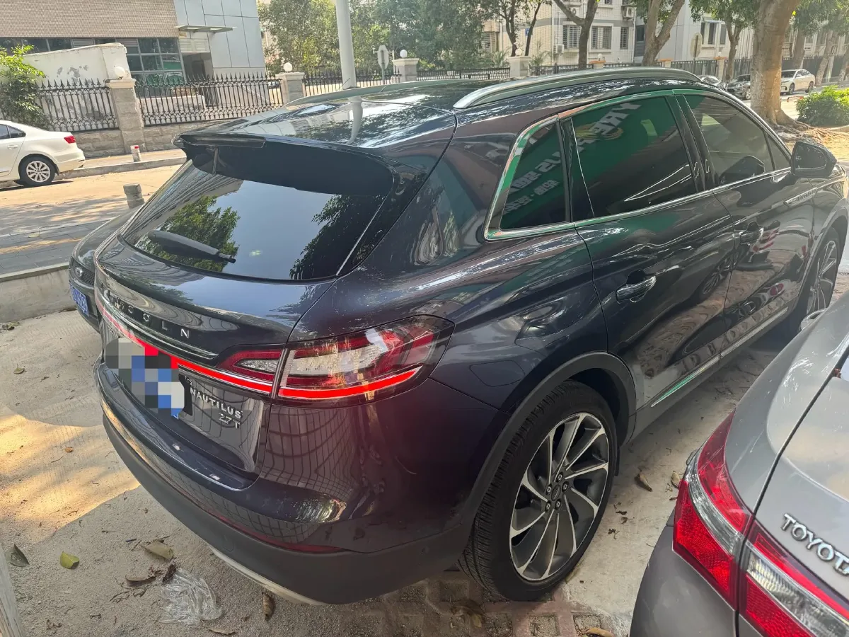 2022 Lincoln Nautilus 2.7T 322HP V6 8AT,autocango,china used car exporter,china ev exporter,chinese used car exporter,chinese used ev exporter