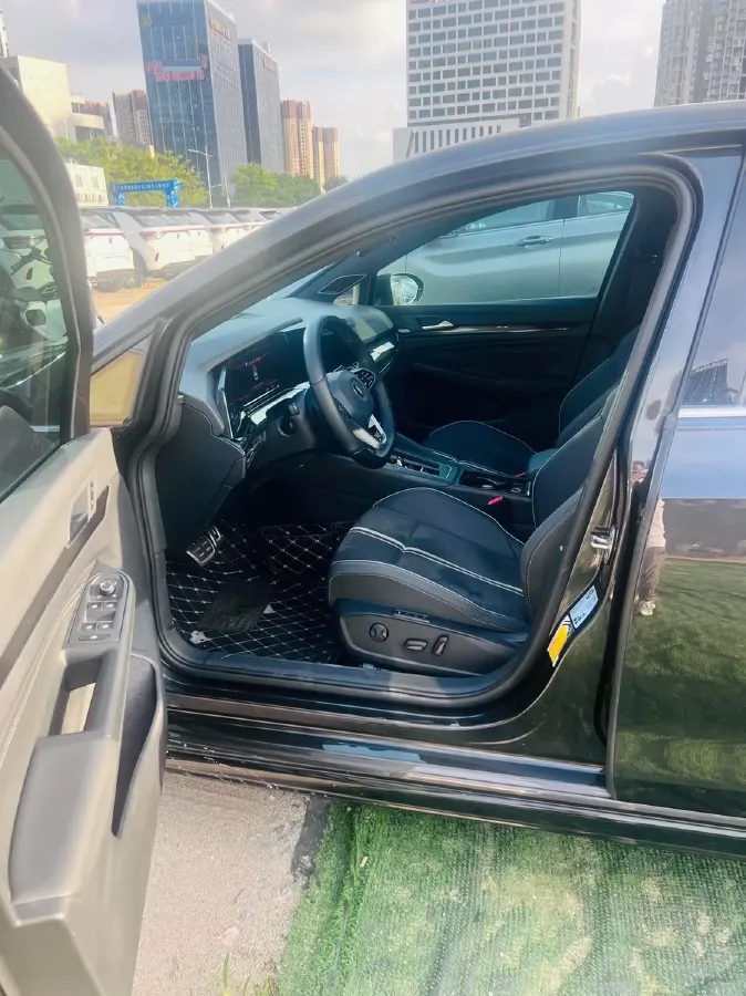 2023 Volkswagen Golf 1.4T 150HP L4 7DCT,autocango,china used car exporter,china ev exporter,chinese used car exporter,chinese used ev exporter