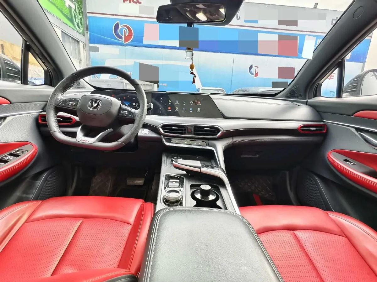 2020 ChangAn UNI-T 1.5T 180HP L4 7DCT,autocango,china used car exporter,china ev exporter,chinese used car exporter,chinese used ev exporter