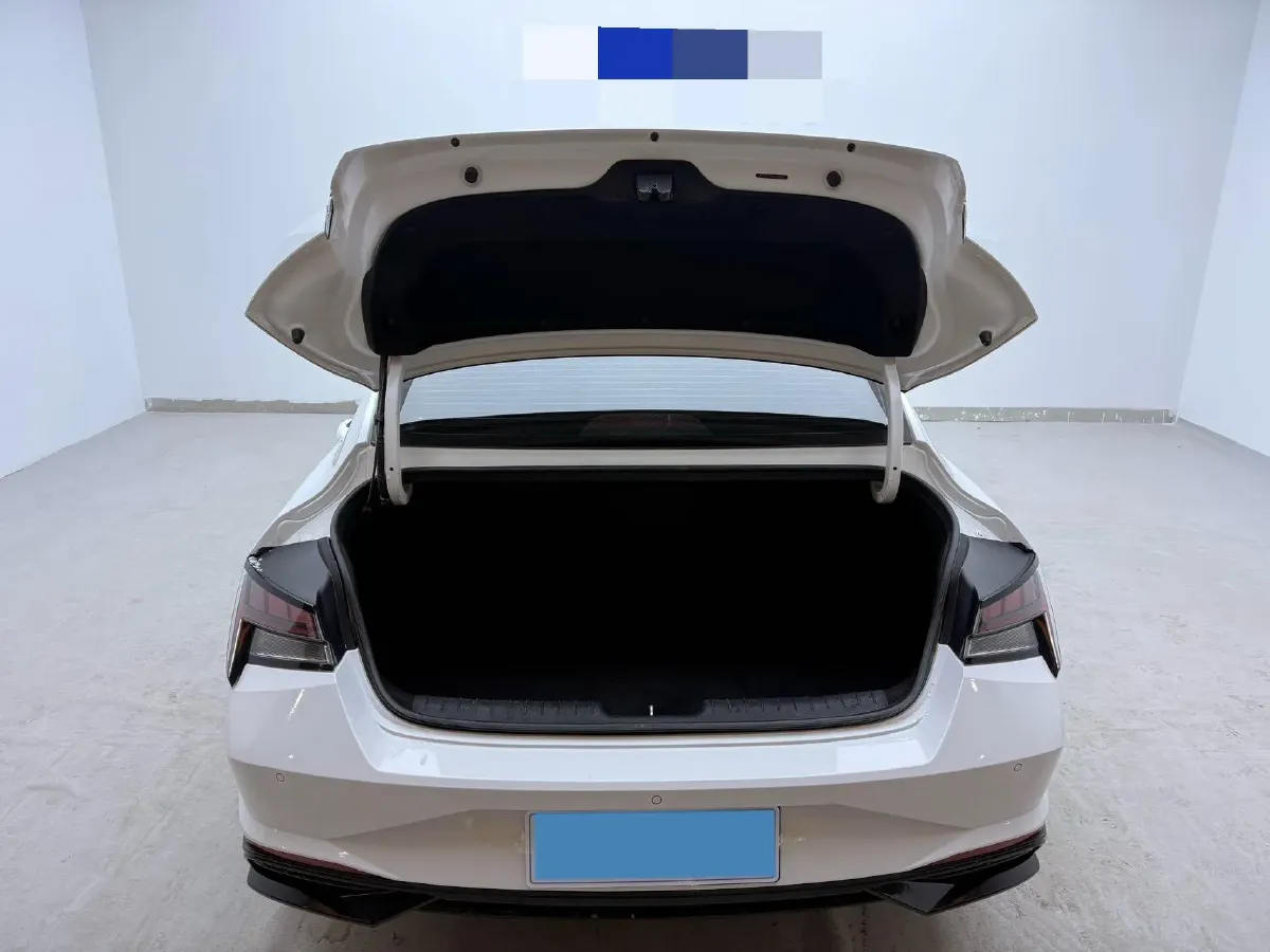 2021 Hyundai Elantra 1.5L 115HP L4 CVT,autocango,china used car exporter,china ev exporter,chinese used car exporter,chinese used ev exporter