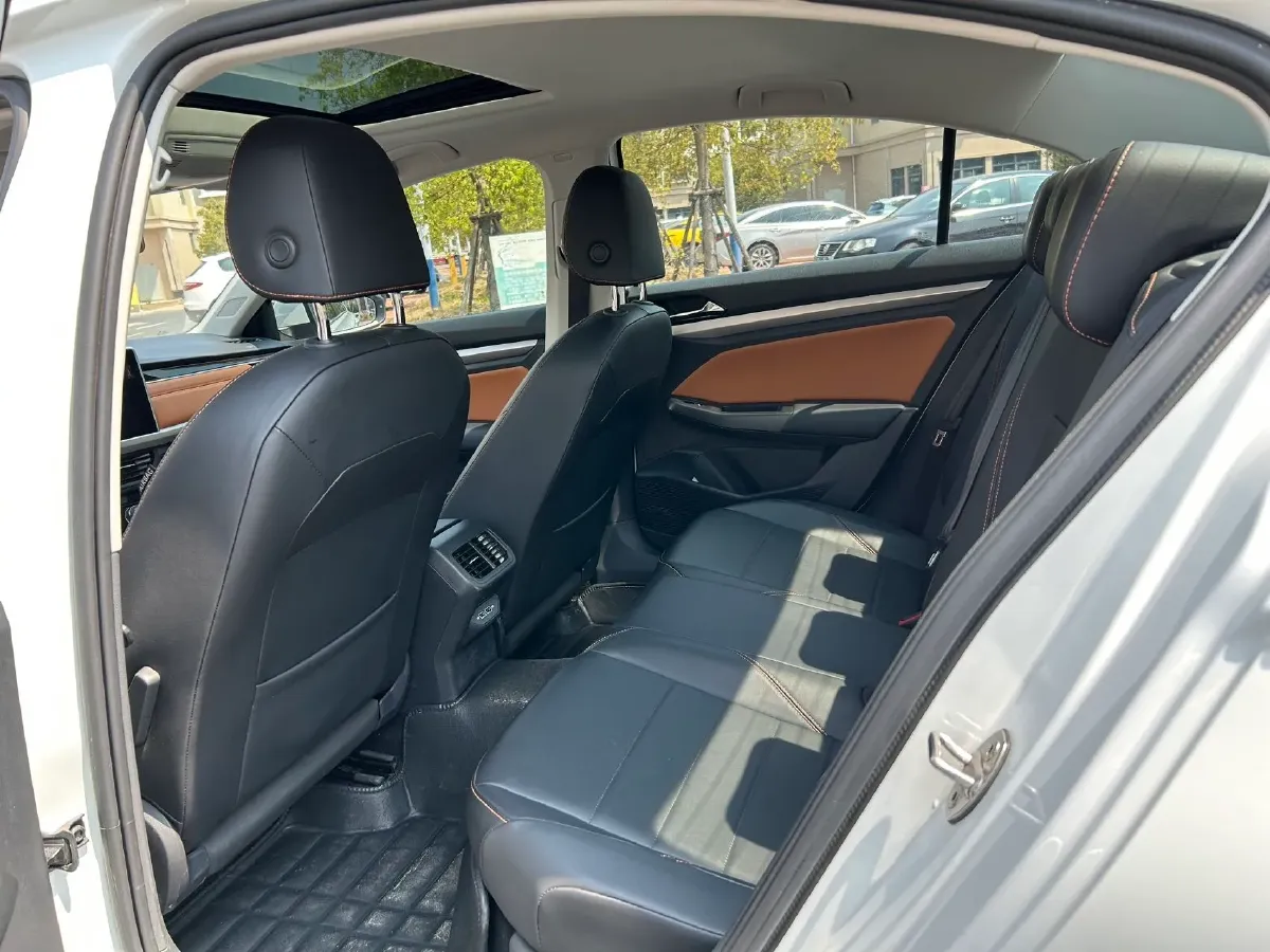 2023 Volkswagen Bora 1.2T 116HP L4 7DCT,autocango,china used car exporter,china ev exporter,chinese used car exporter,chinese used ev exporter