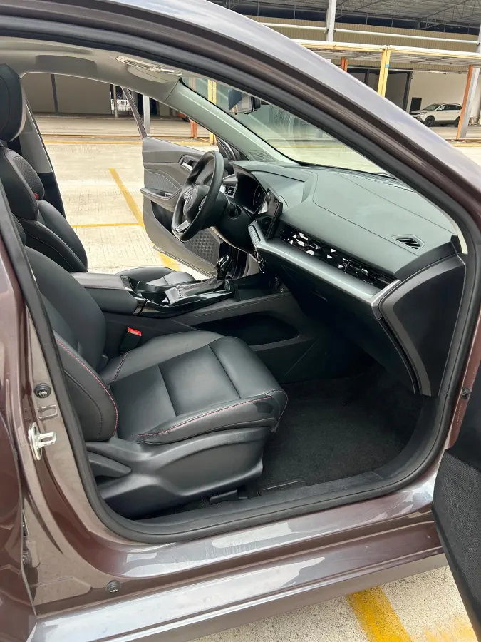 2021 MG 5 1.5L 120HP L4 CVT,autocango,china used car exporter,china ev exporter,chinese used car exporter,chinese used ev exporter