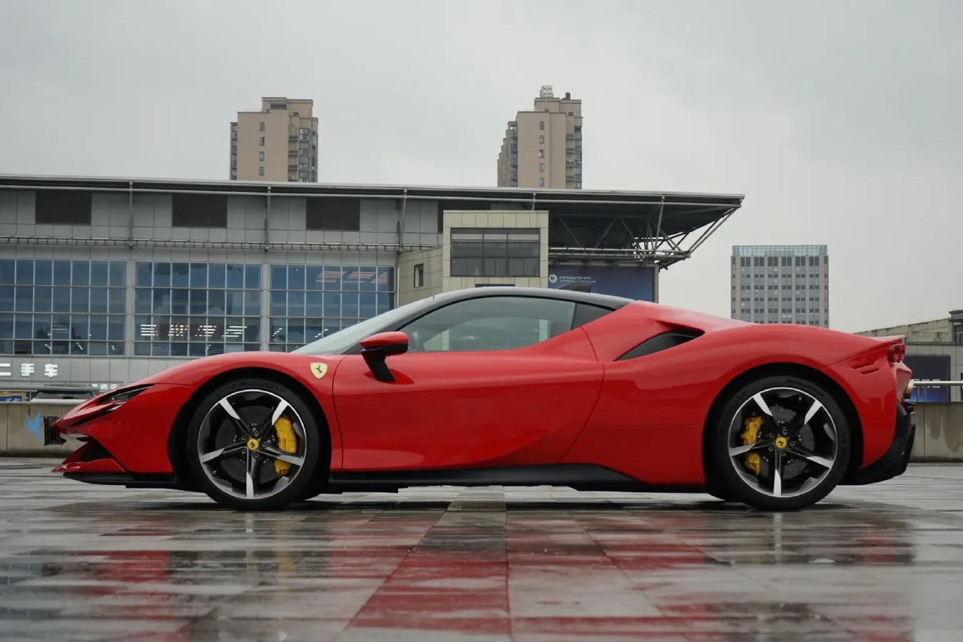 2020 Ferrari SF90 3.9T 781HP V8 8DCT PHEV 7.9KWH,autocango,china used car exporter,china ev exporter,chinese used car exporter,chinese used ev exporter