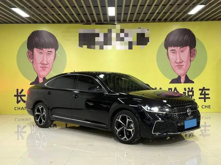 2024 Volkswagen Passat 2.0T 220HP L4 7DCT,autocango,china used car exporter,china ev exporter,chinese used car exporter,chinese used ev exporter
