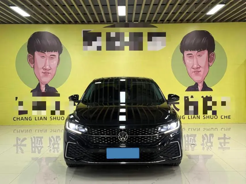 2024 Volkswagen Passat 2.0T 220HP L4 7DCT,autocango,china used car exporter,china ev exporter,chinese used car exporter,chinese used ev exporter