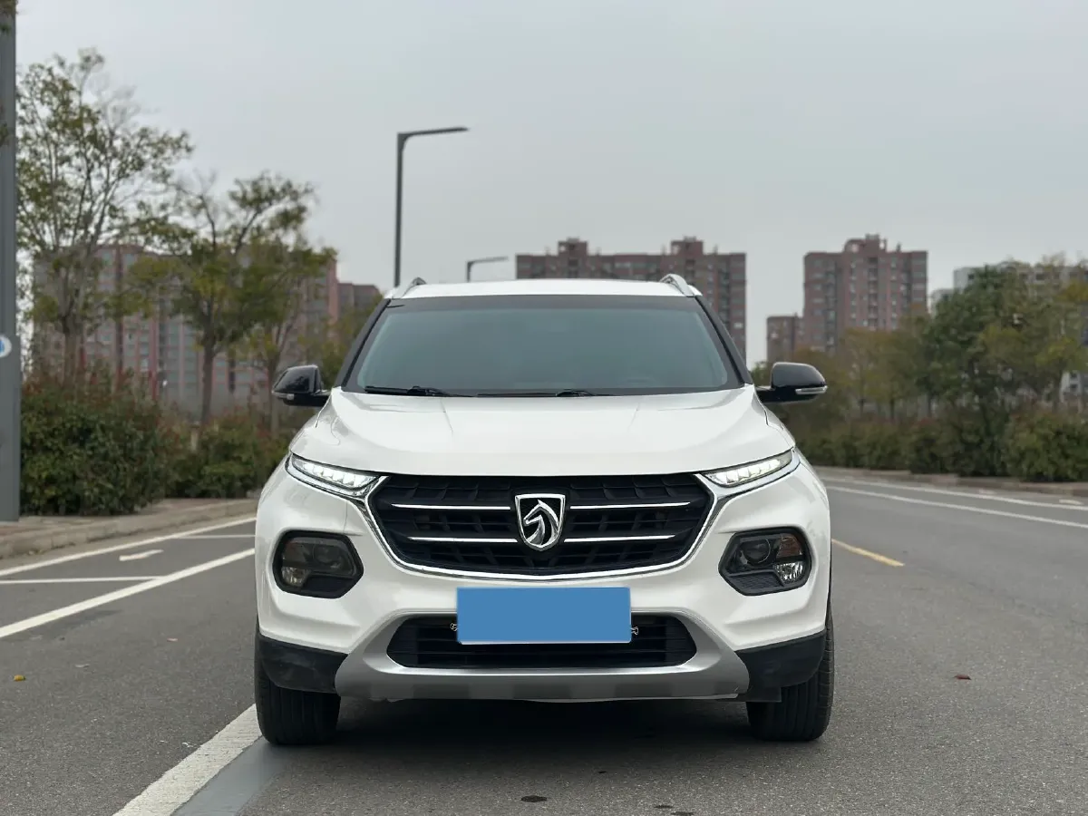 2017 HaiMa S5 Young Edition 1.6L 122HP L4 5MT,autocango,china used car exporter,china ev exporter,chinese used car exporter,chinese used ev exporter